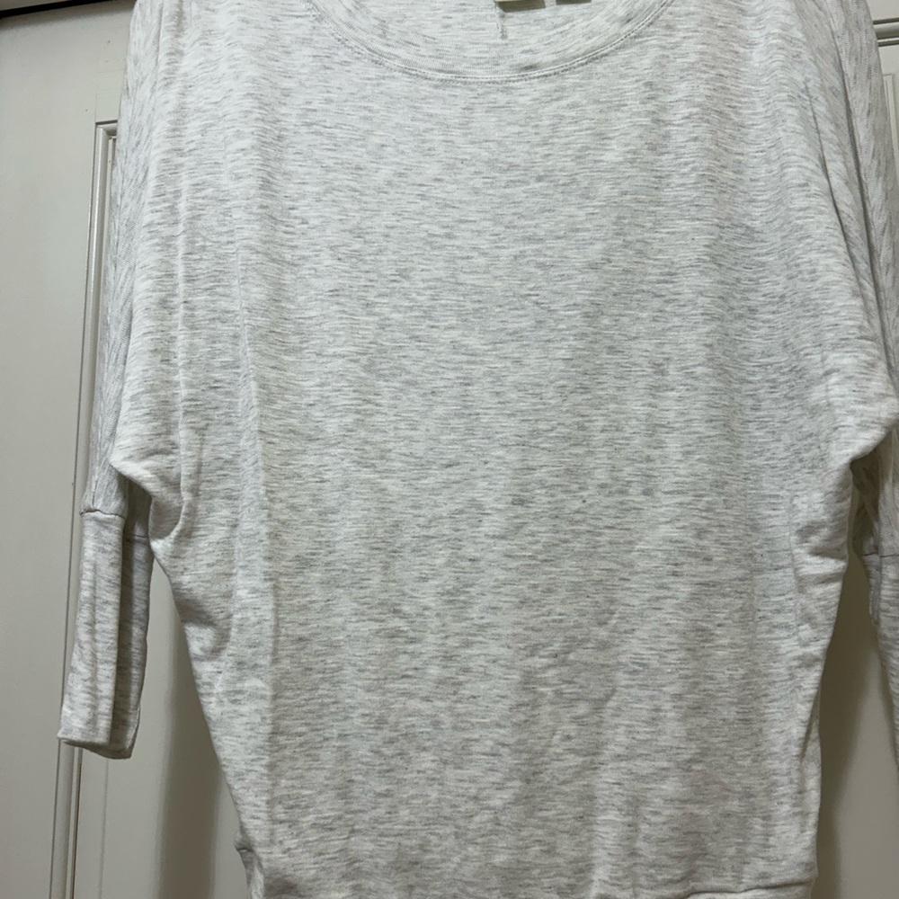 (2) Lucy & Laurel Pink and Gray 3/4 Sleeve cotton Top - Picture 2 of 3
